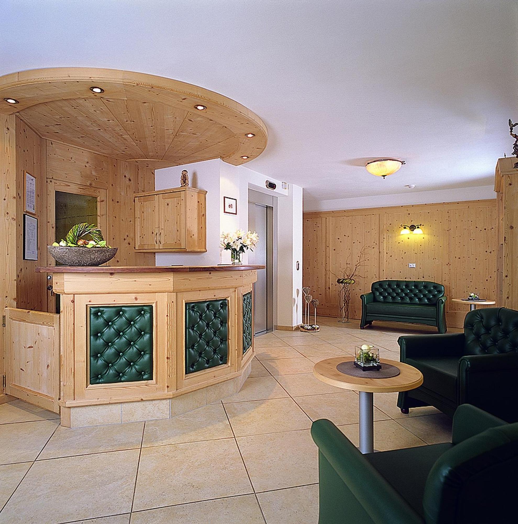 Garni Hotel Bel Vert Selva di Val Gardena Exterior foto