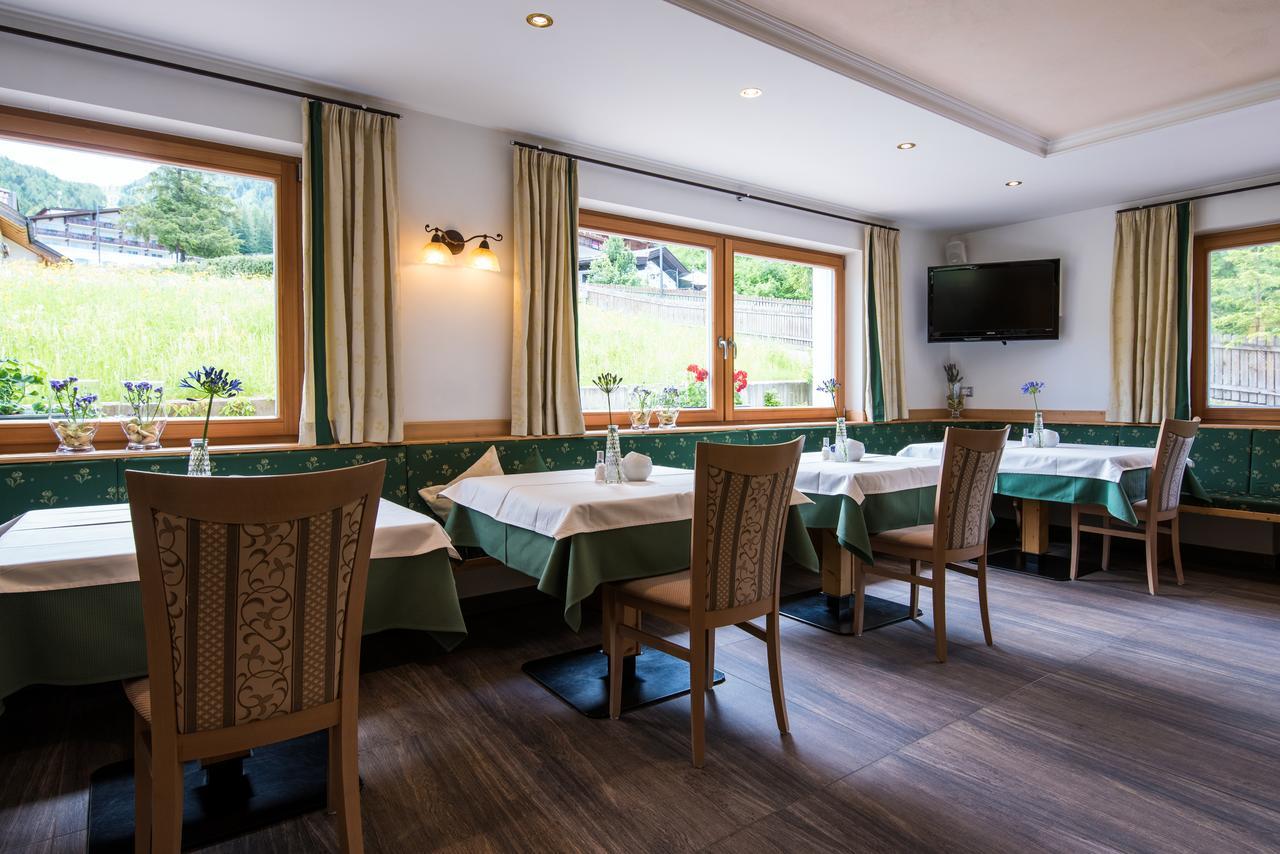 Garni Hotel Bel Vert Selva di Val Gardena Exterior foto
